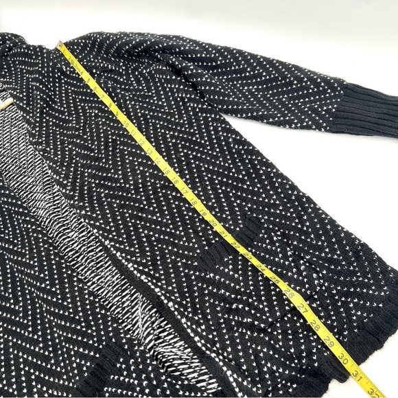 A NEW DAY Woman's Black & White Heart Knit Casual Long Line Cardigan Size L - Picture 13 of 15